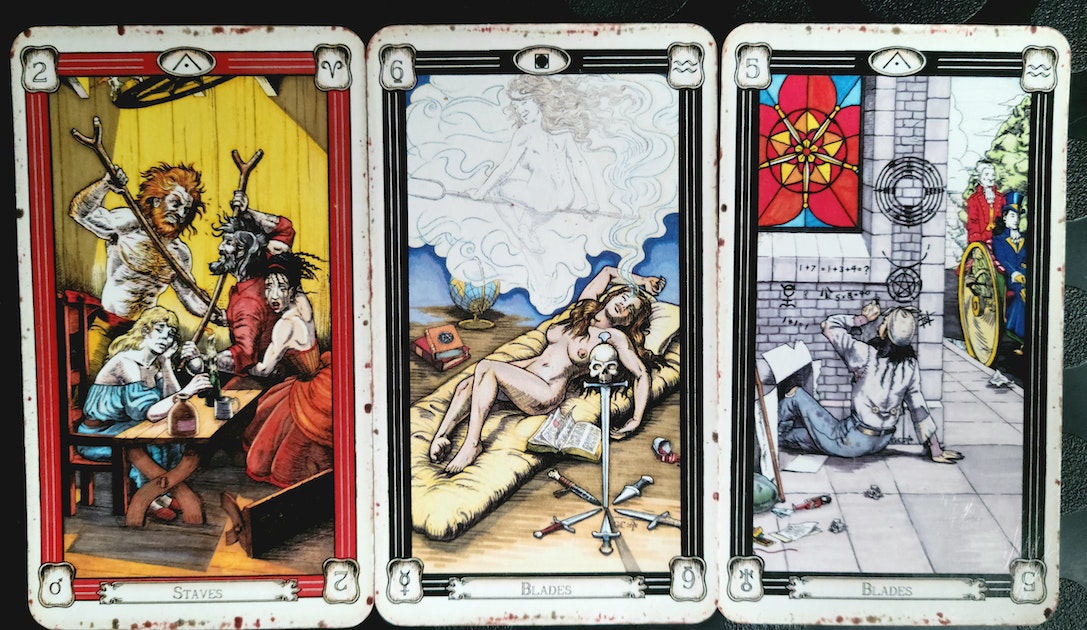 Tarot reading for November 25, 2022